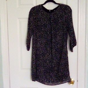 H& M Black and White design scooped neck polyester lining dress with 3/4 sleeves
